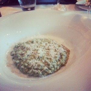 559803_10201643223780276_39664049_n